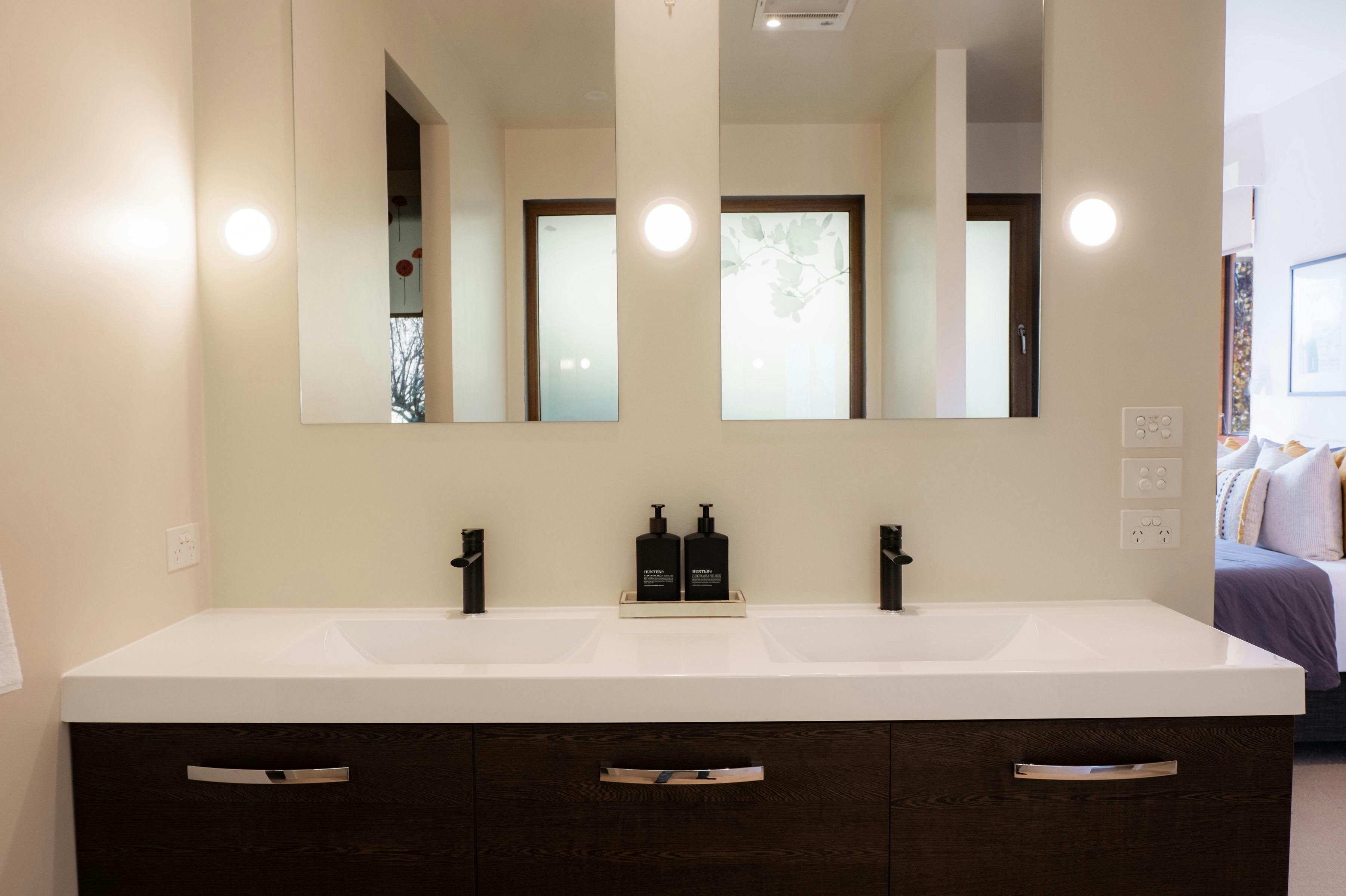 bathroom at 25 walkers lane