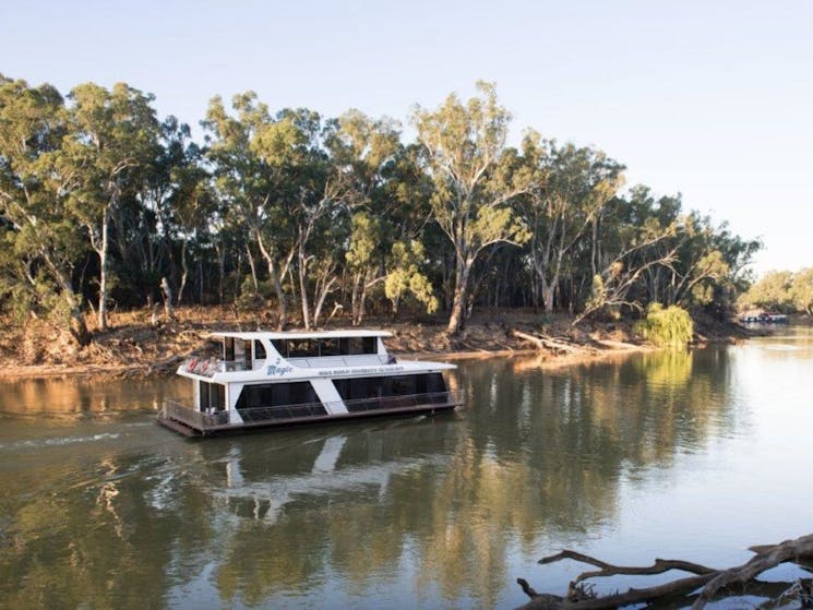 Magic Murray Houseboats