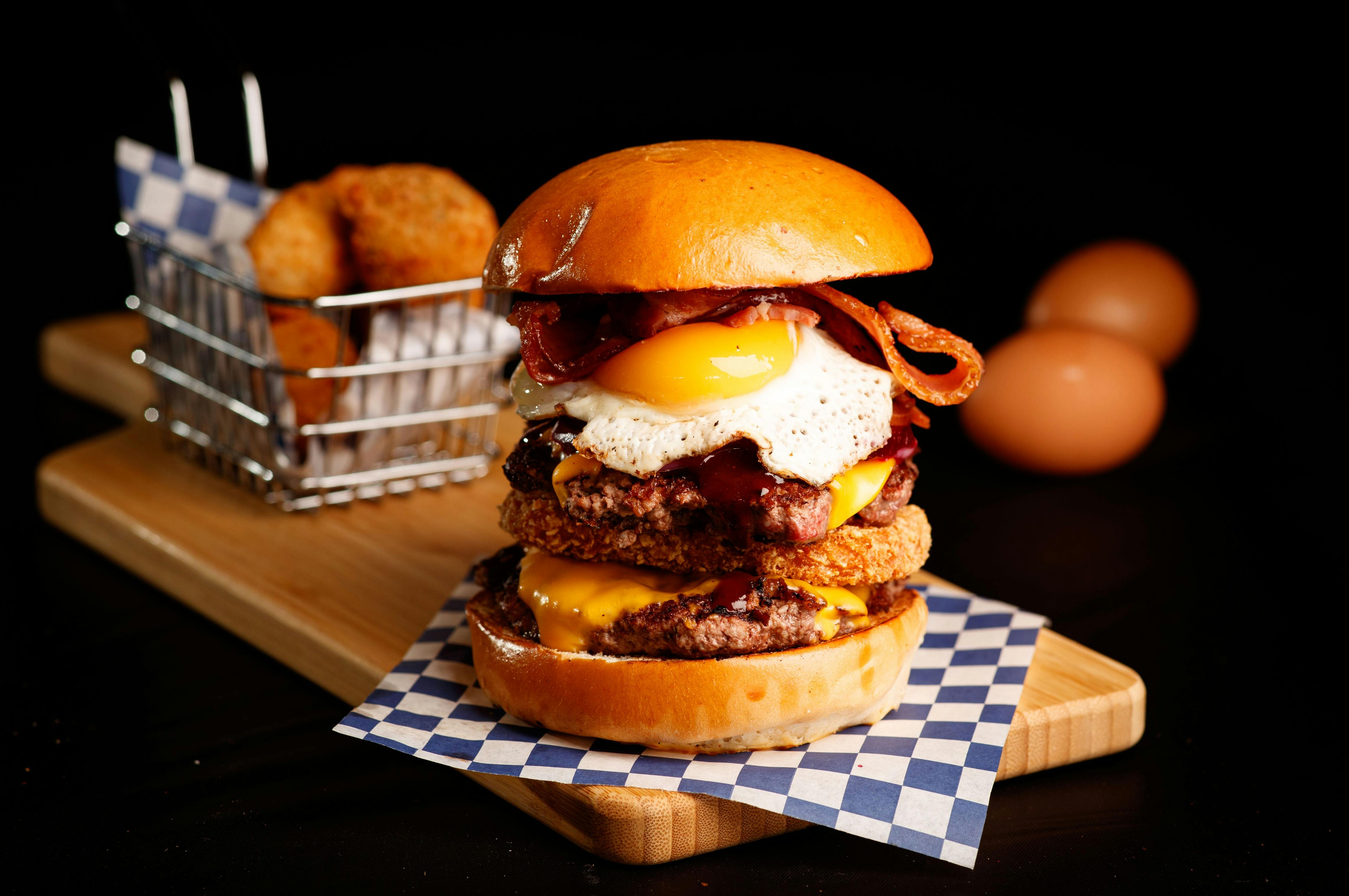 Benny's  American Burger Milton