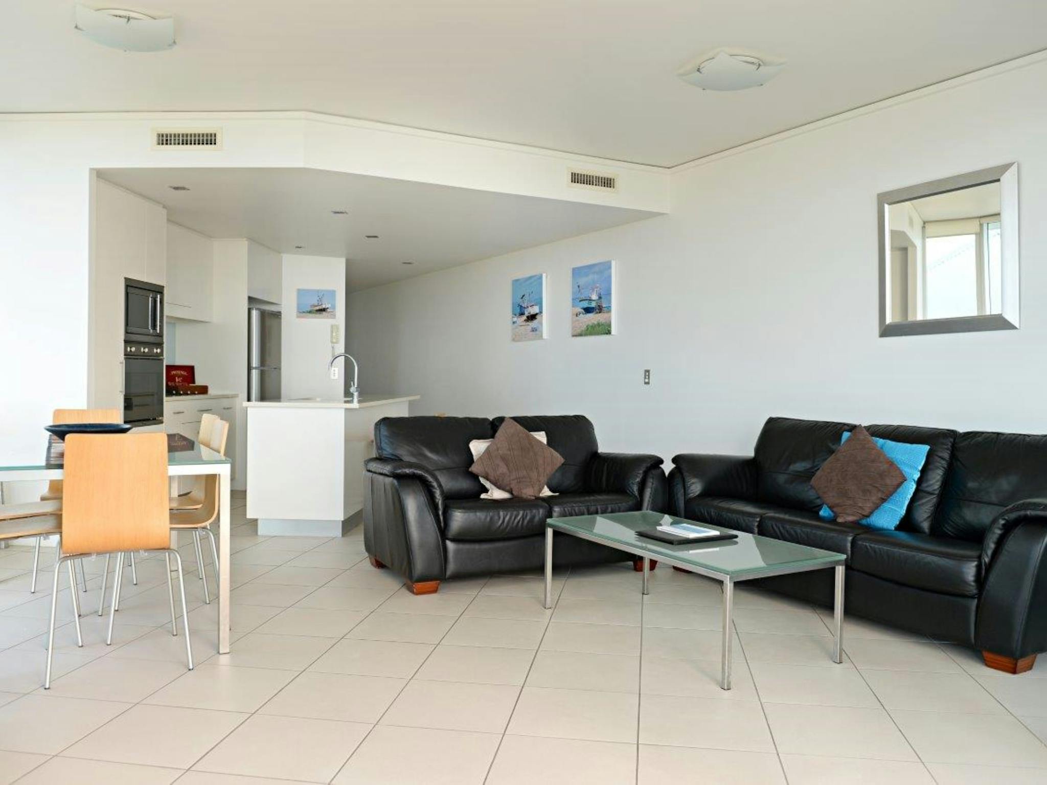 3 bedroom apartment 3 bedroom apartment