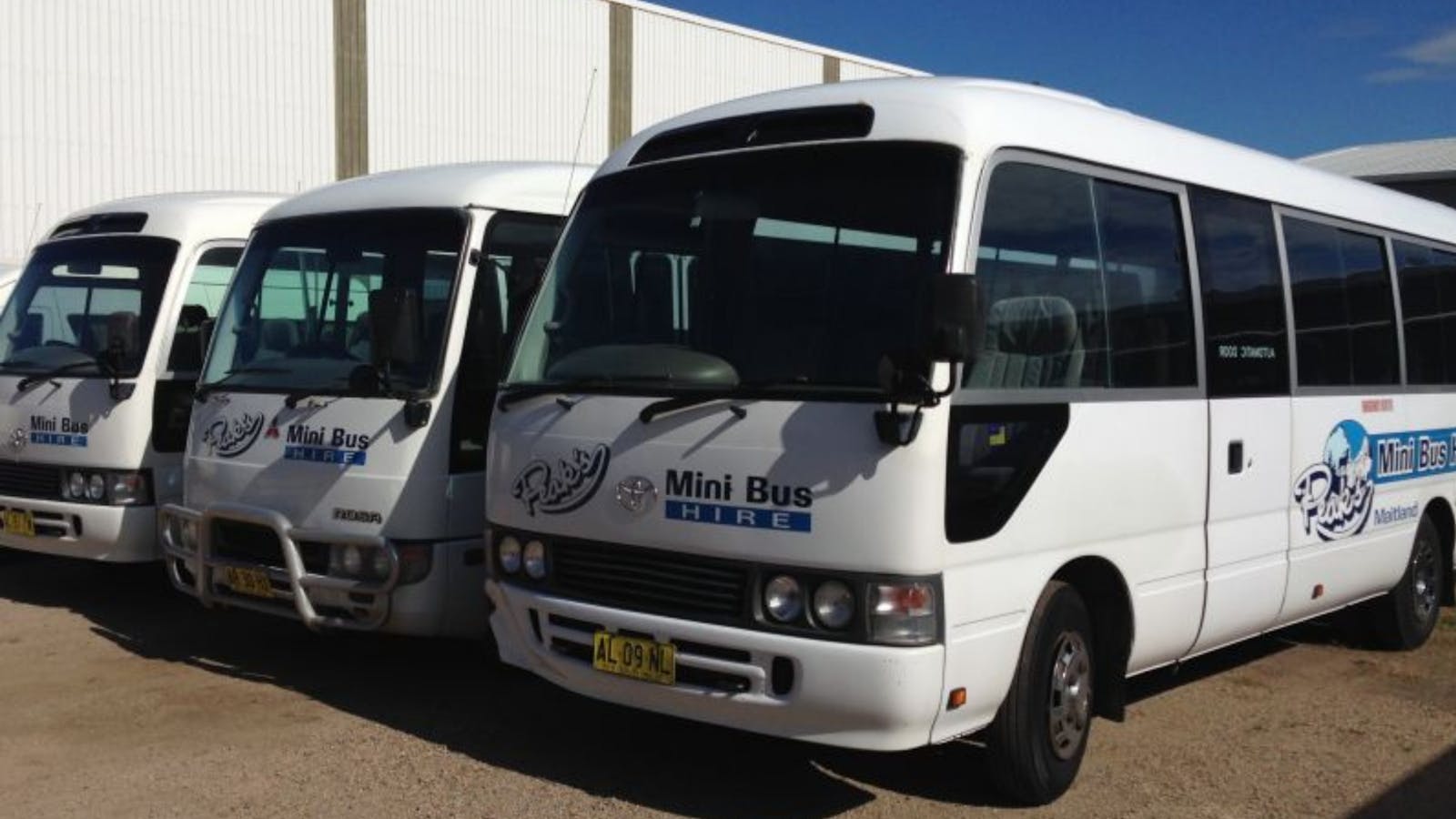 Peaks Mini Bus Hire