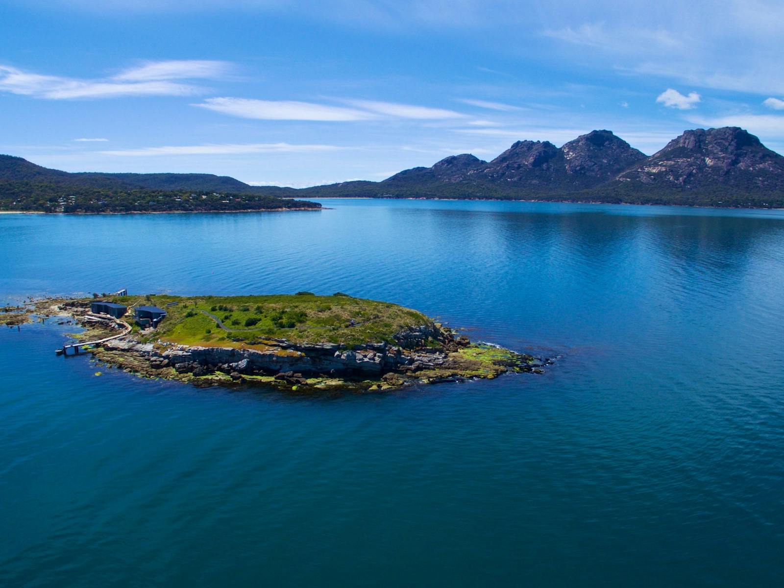 picnic island freycinet coles bay