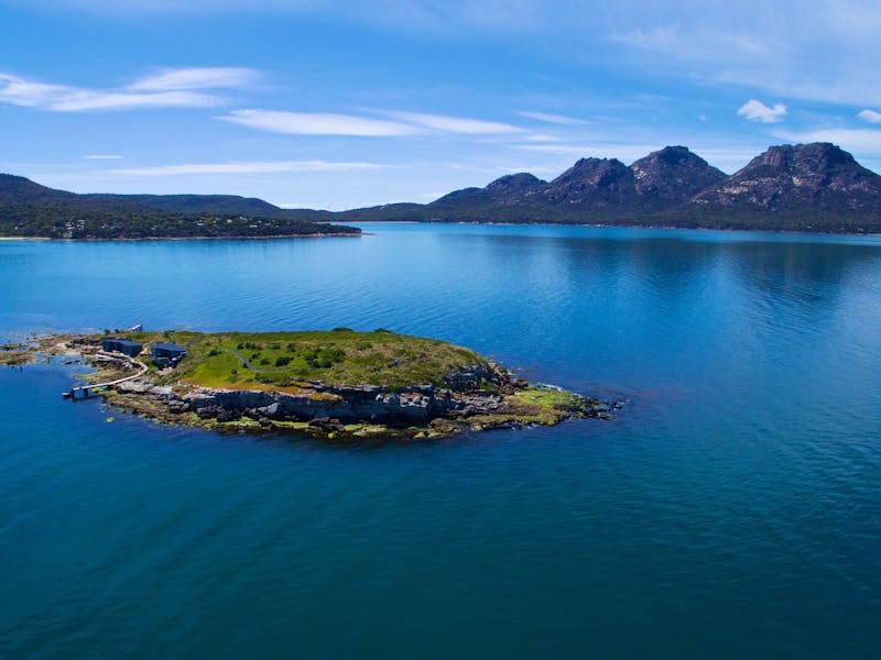 picnic island freycinet coles bay