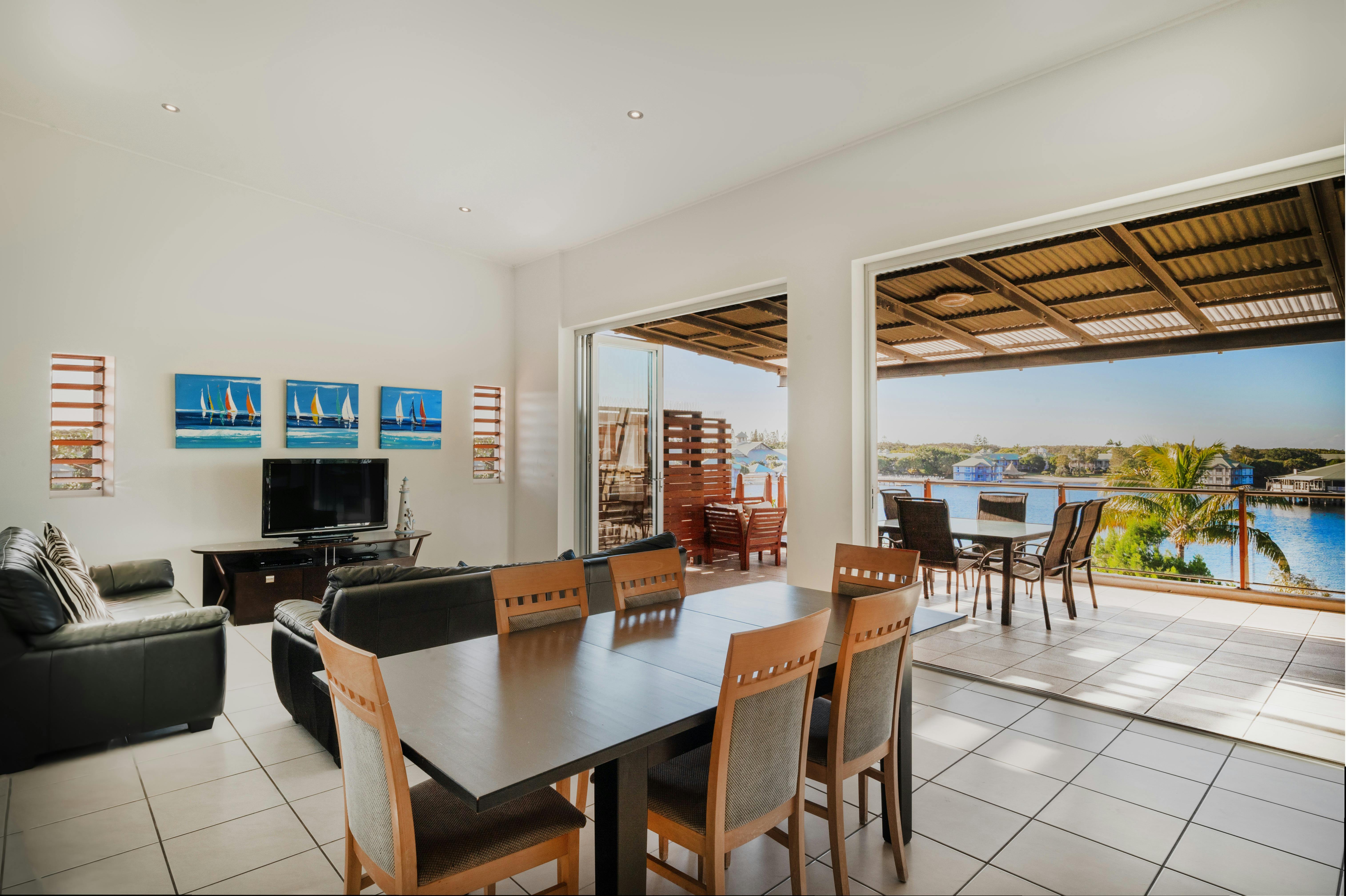 3 Bedroom Lagoon View Apartment