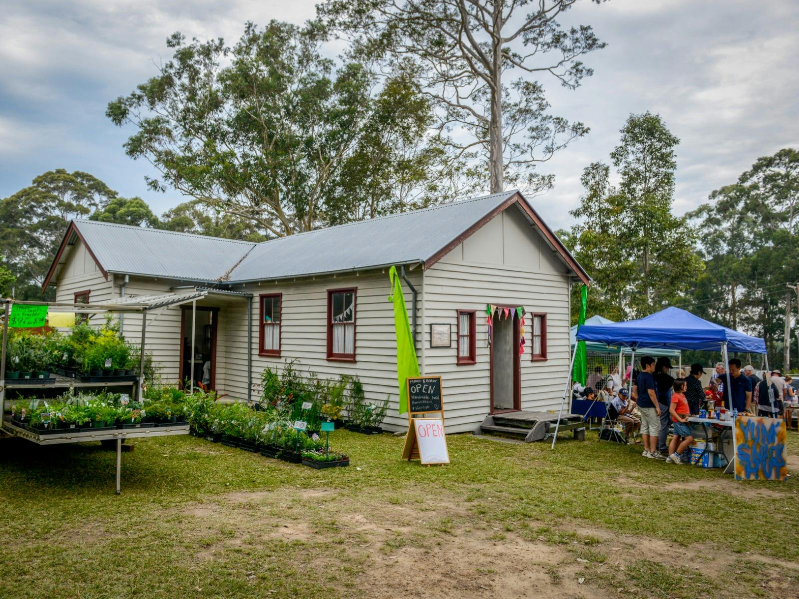 Tomerong Markets