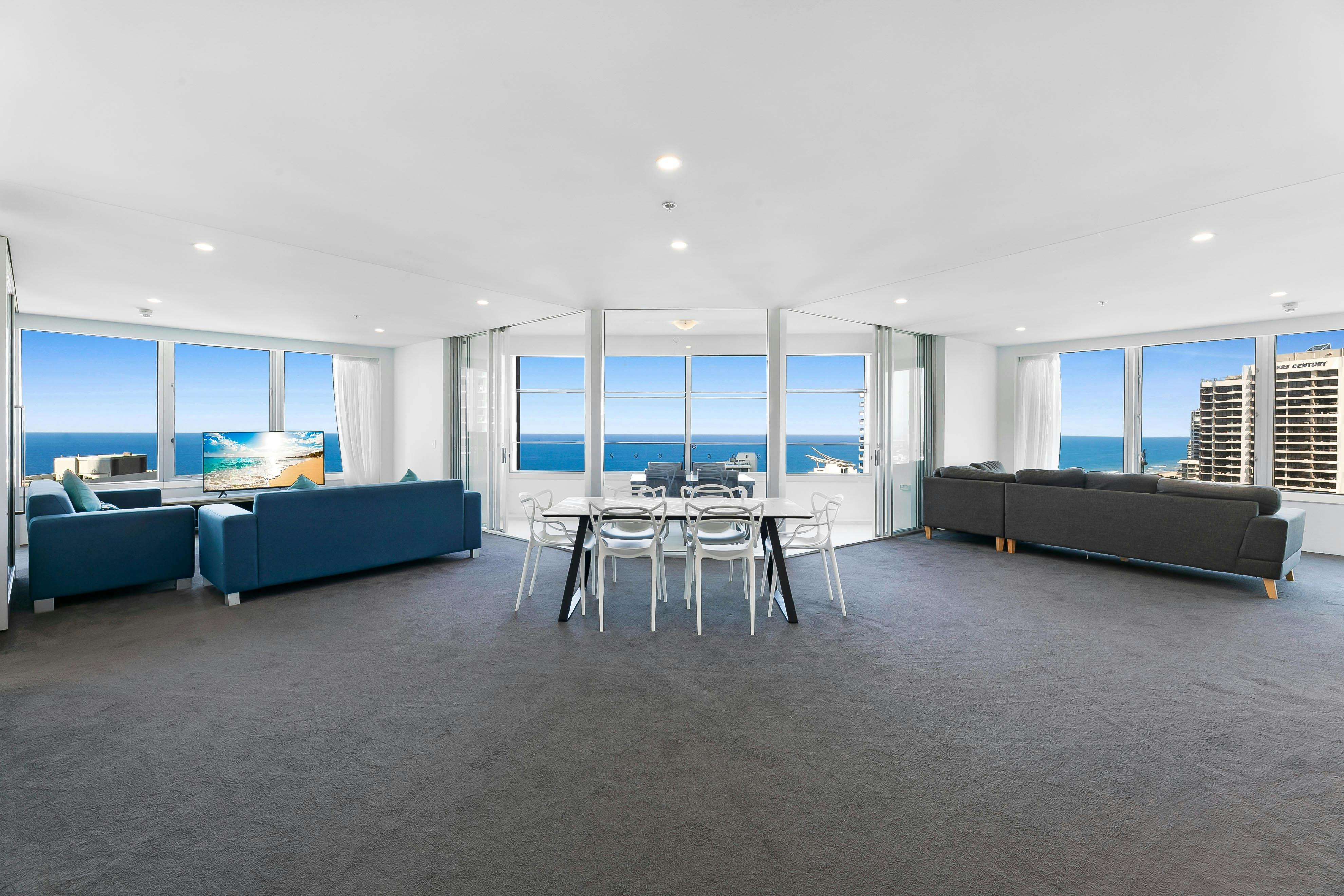 Dining room in between 2 living rooms with panoramic ocean views - Level 19 Q1 Resort - Gold Coast
