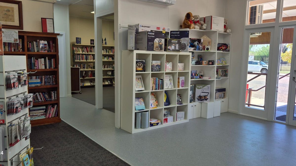 Ilfracombe Post Office - Giftware Display