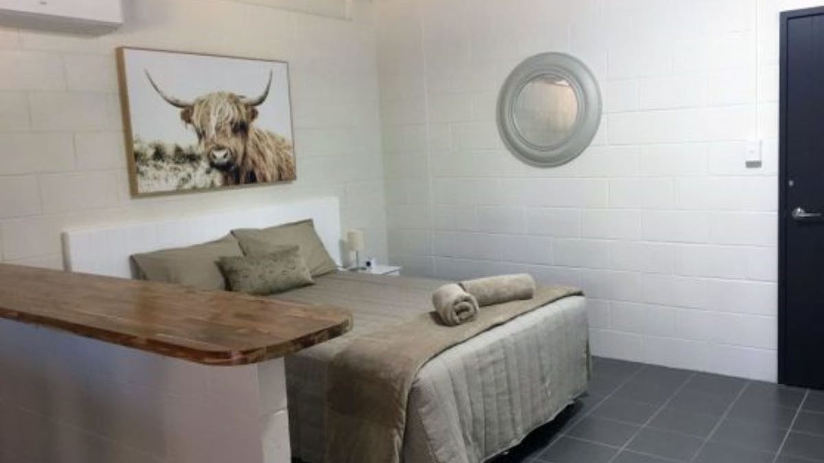 Double Apartment Tall Timbers Roadhouse, Caravan  Park and Motel