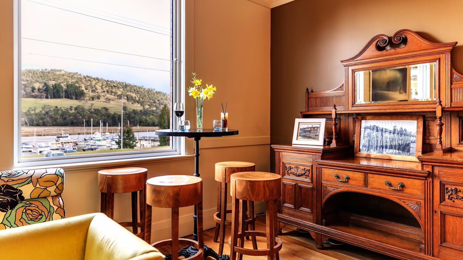 Lobby and lounge at the Kermandie Waterfront Hotel, Port Huon