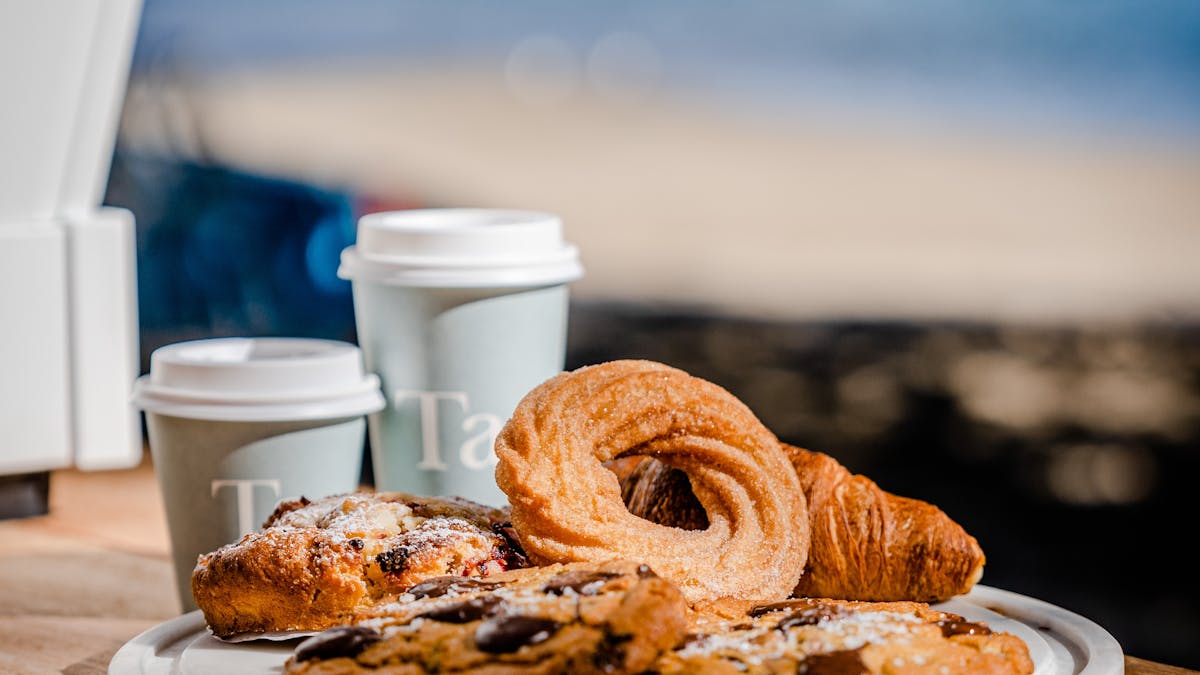 Coffee & Sweet Treats by the crrek
