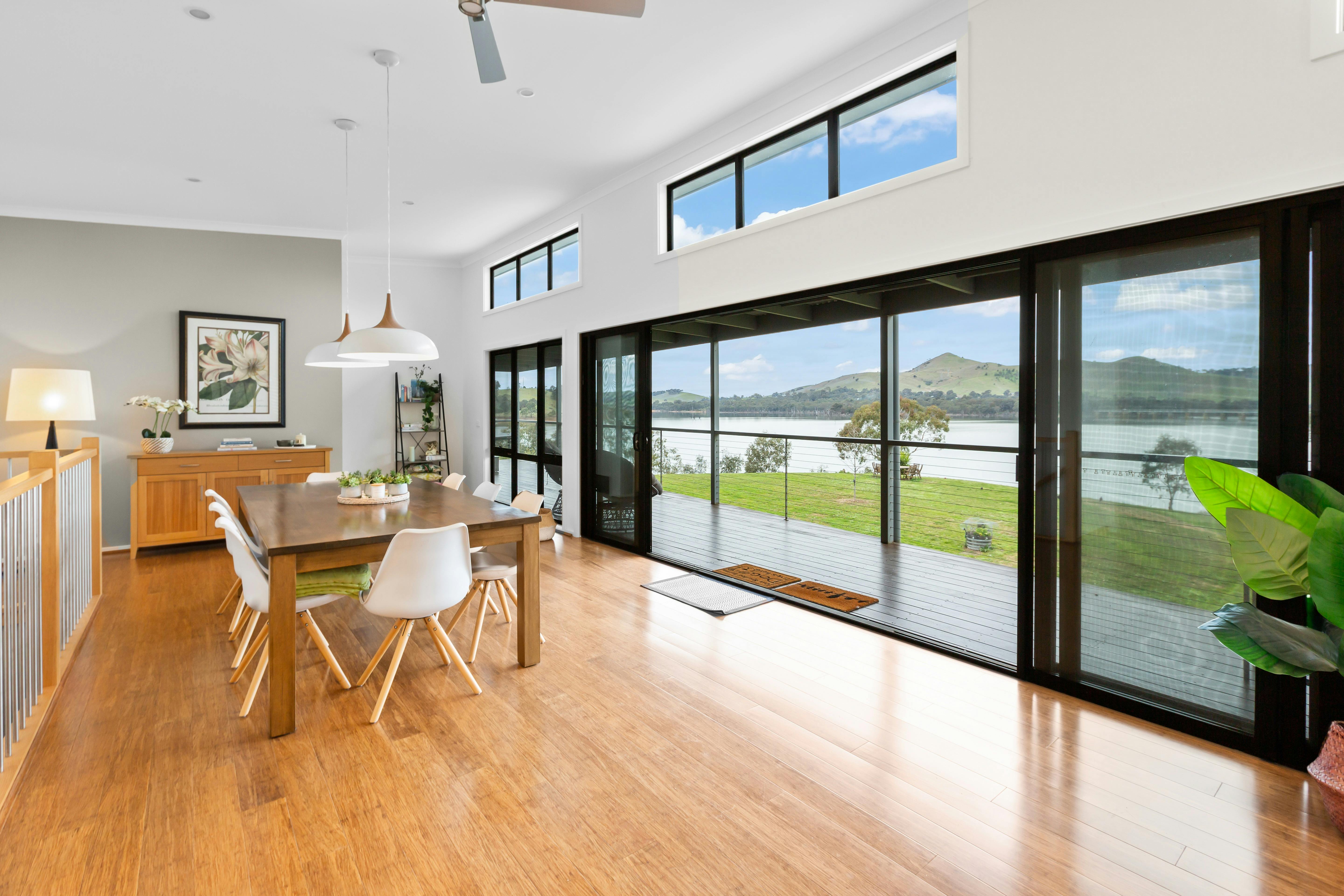 Bridge Water Views - Bonnie Doon