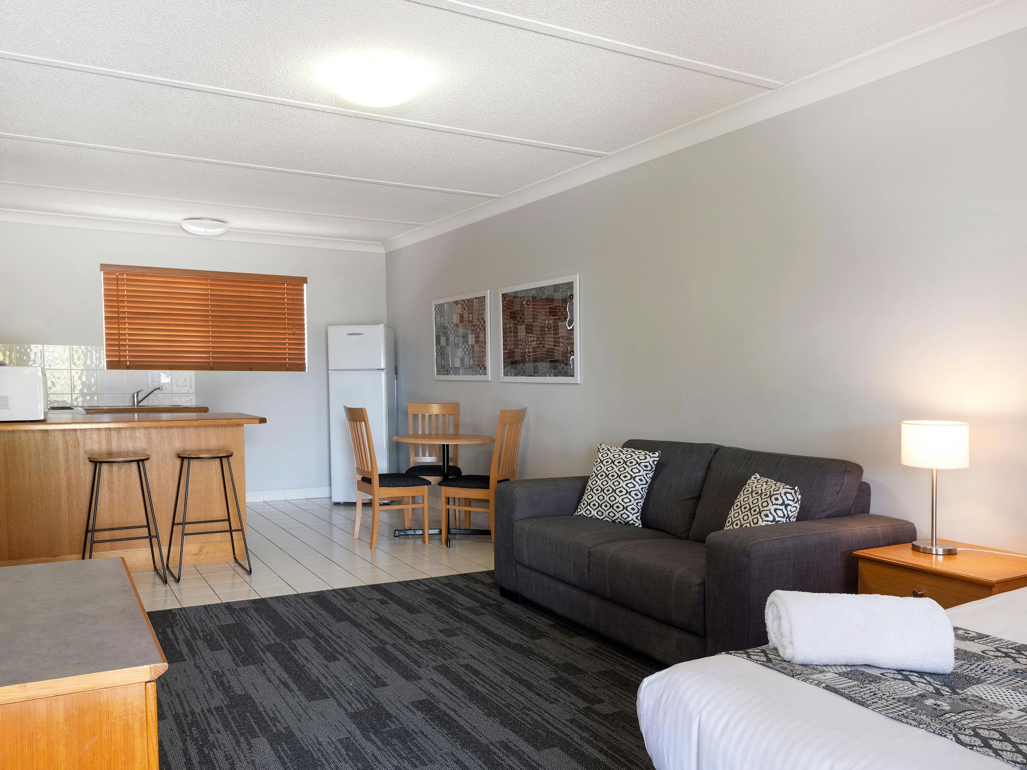 Comfortable, clean, affordable, quiet, accommodation, ipswich, spacious, kitchen, spa Comfortable, clean, affordable, quiet, accommodation, ipswich, spacious, kitchen, spa