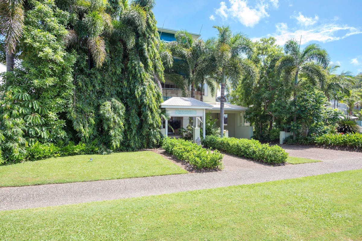 Verandah Apartment Exterior