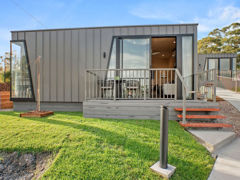 Deluxe Bay View Villa | Tasman Holiday Parks - St Helens