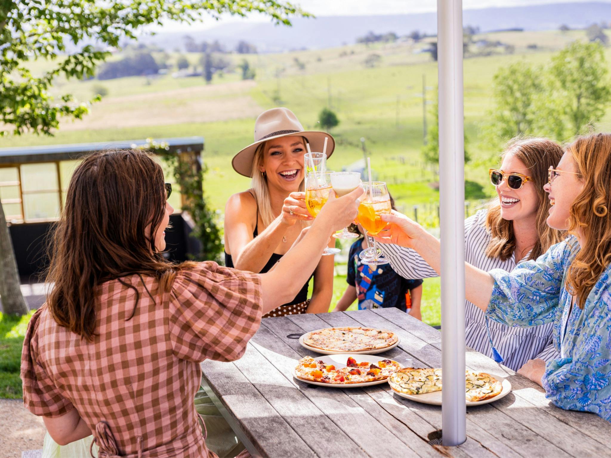 週五 Spritz 和 Bellini 歡樂時光