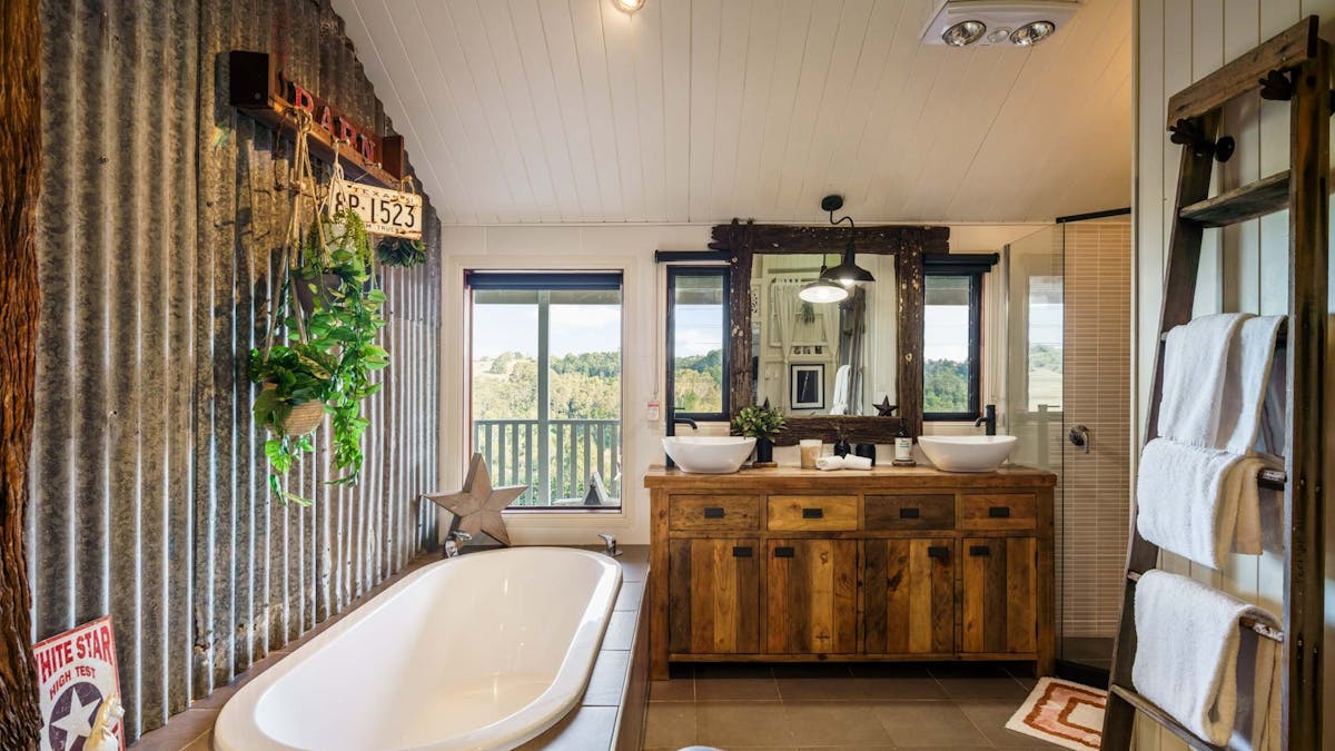 Beam Creek - Master ensuite