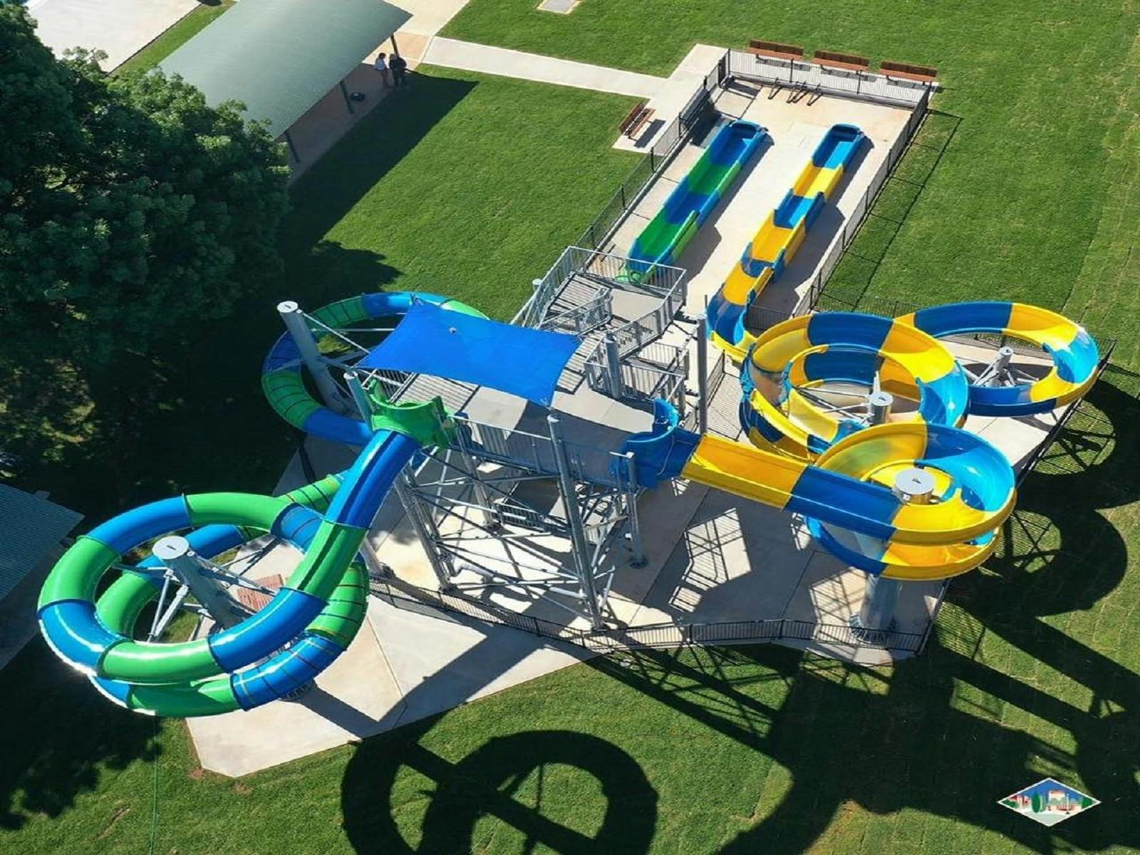 9m High Twin Ring Waterslide - 90cm height restriction