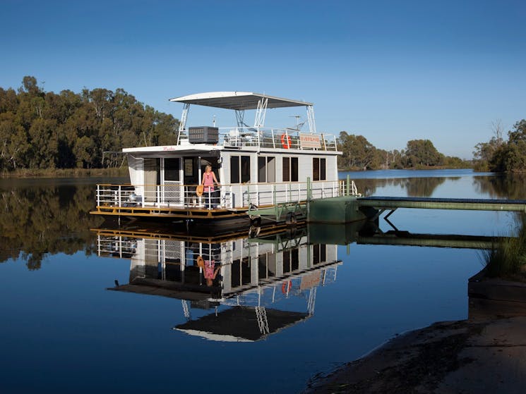 Start your holiday from the boat jetty in a natural lagoon