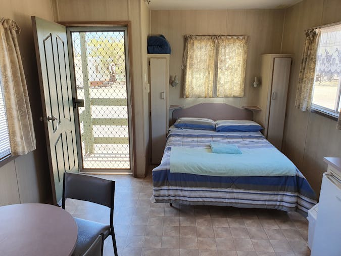 5 BERTH ENSUITE CABIN