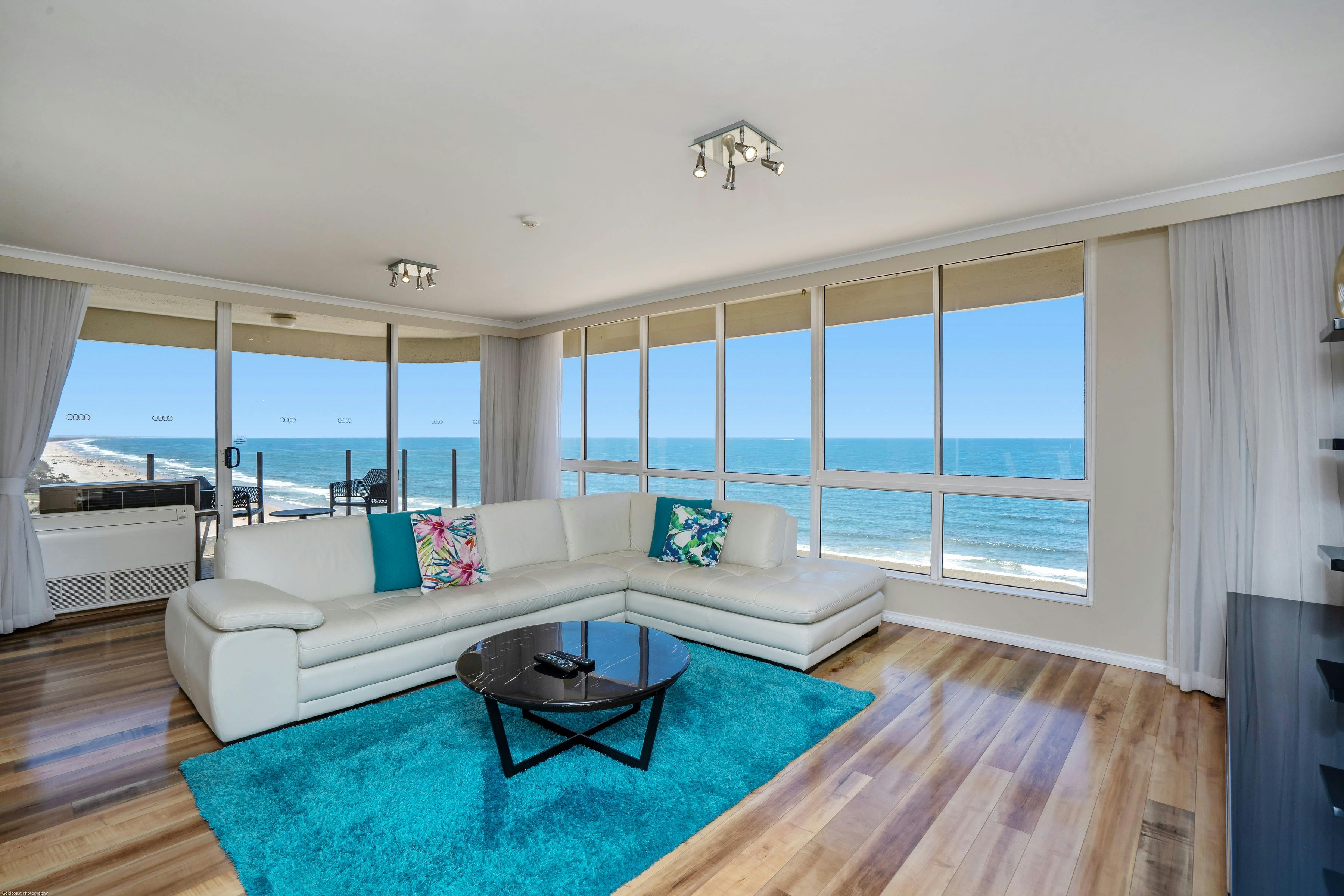4.5 Star Oceanfront 3 Bedroom Apartments