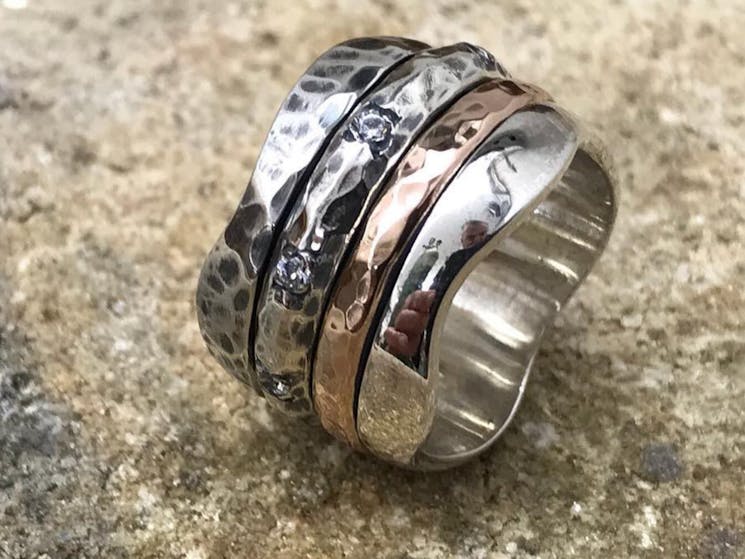 Hayon ring