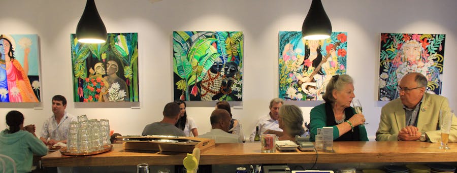 Wonderful Kiama locals and friends # enjoying another great night at the Art Bar