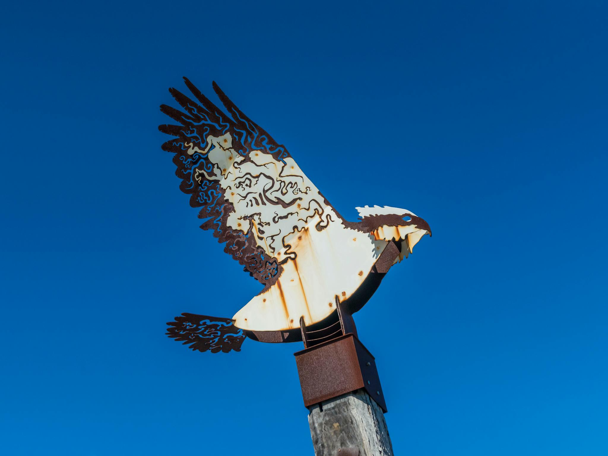 osprey sculpture