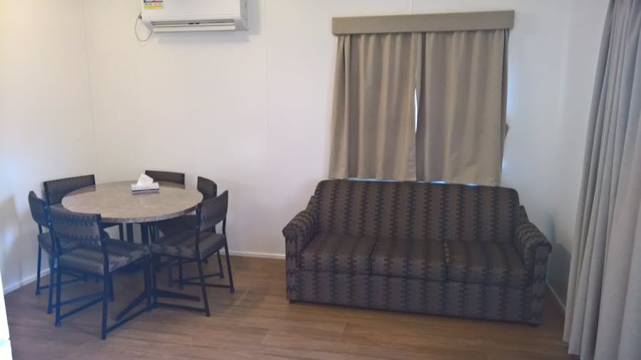 CABIN 6 WITH ENSUITE