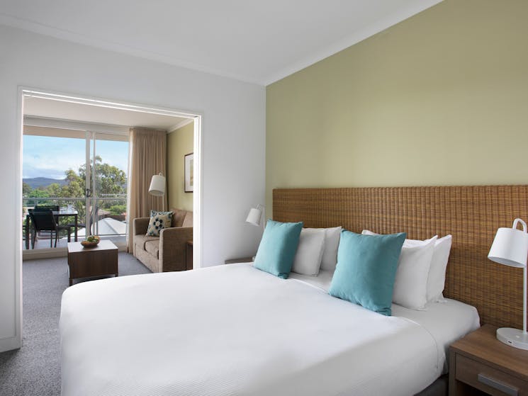 Mantra Ettalong Beach - 1 Bedroom Suite