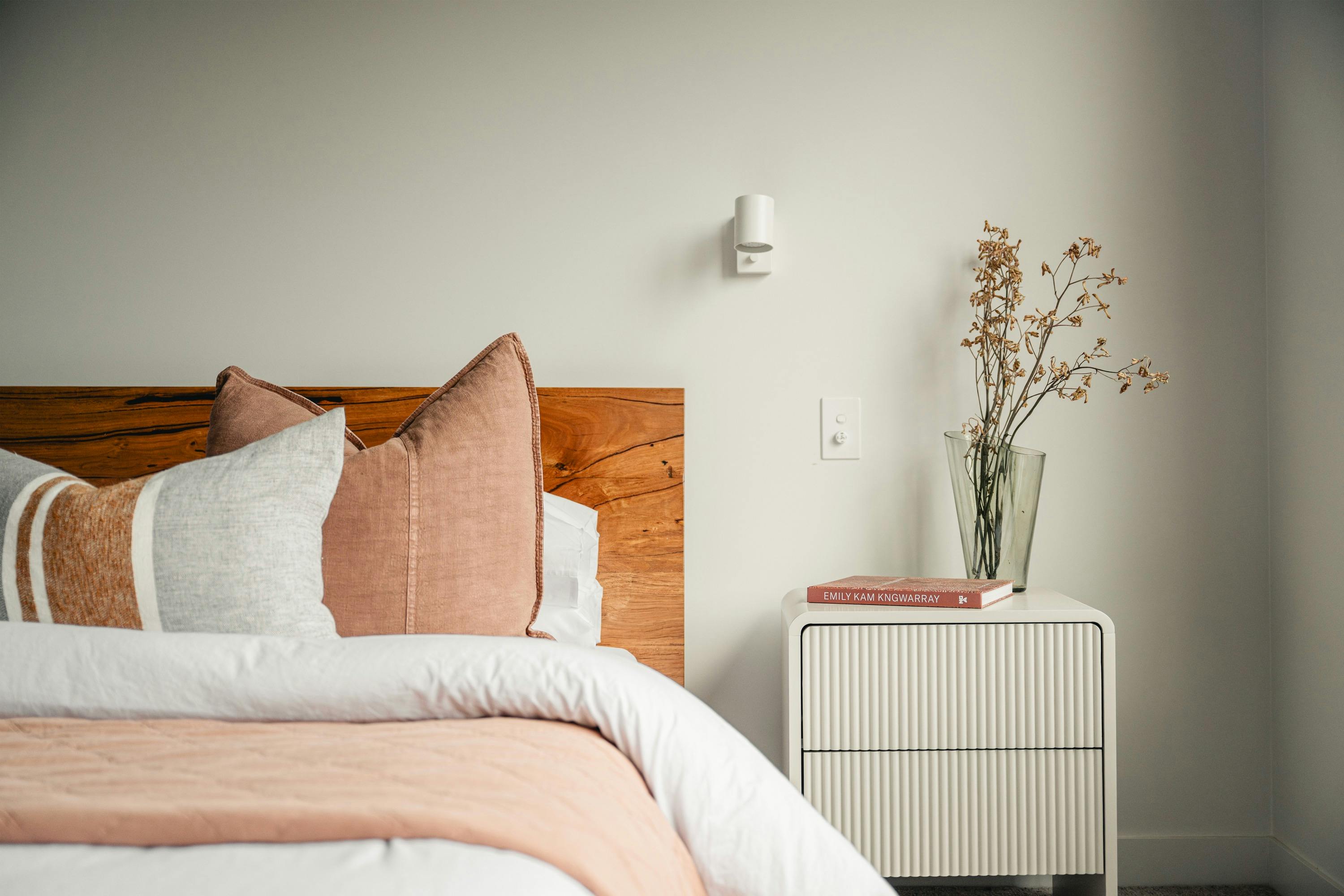 silver house, bedroom