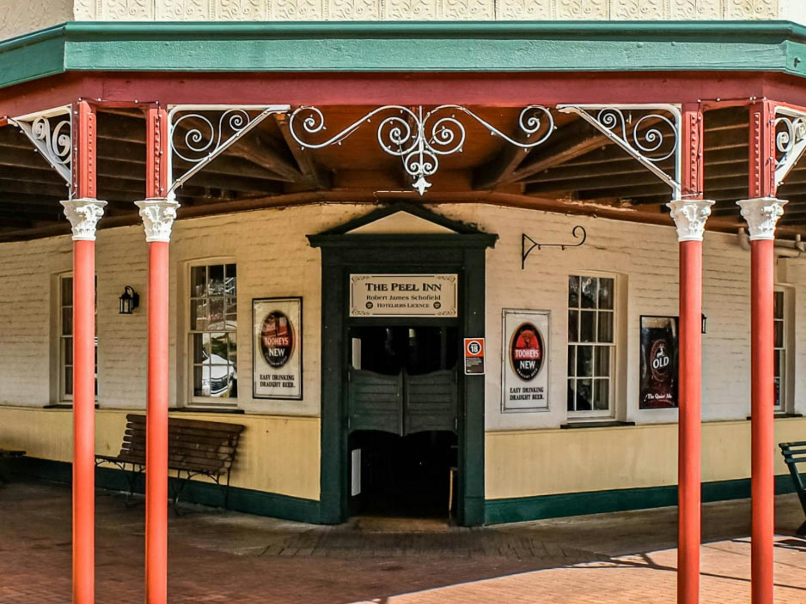 Peel Inn Hotel Nundle의 정면