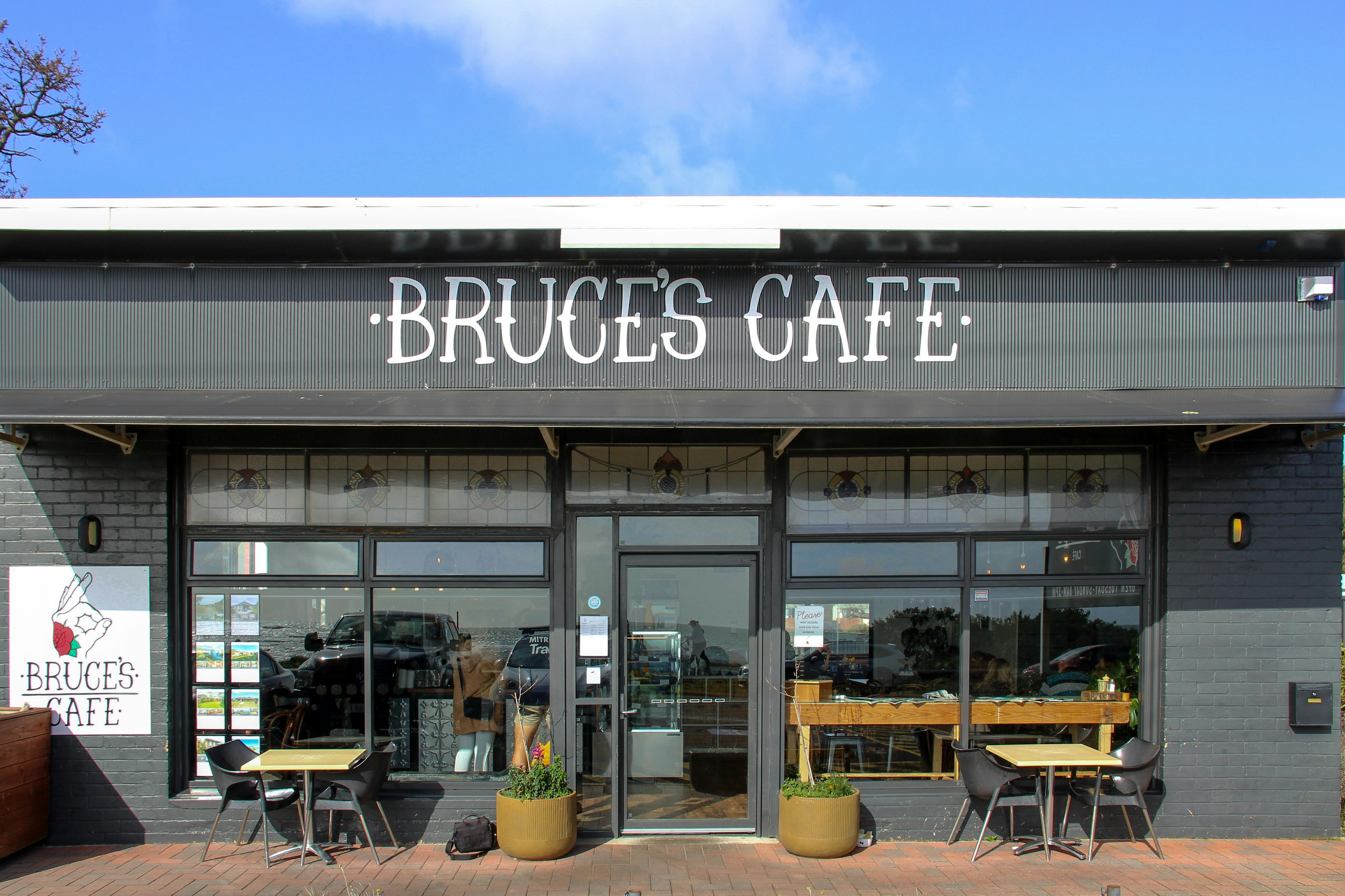 Bruce’s Cafe