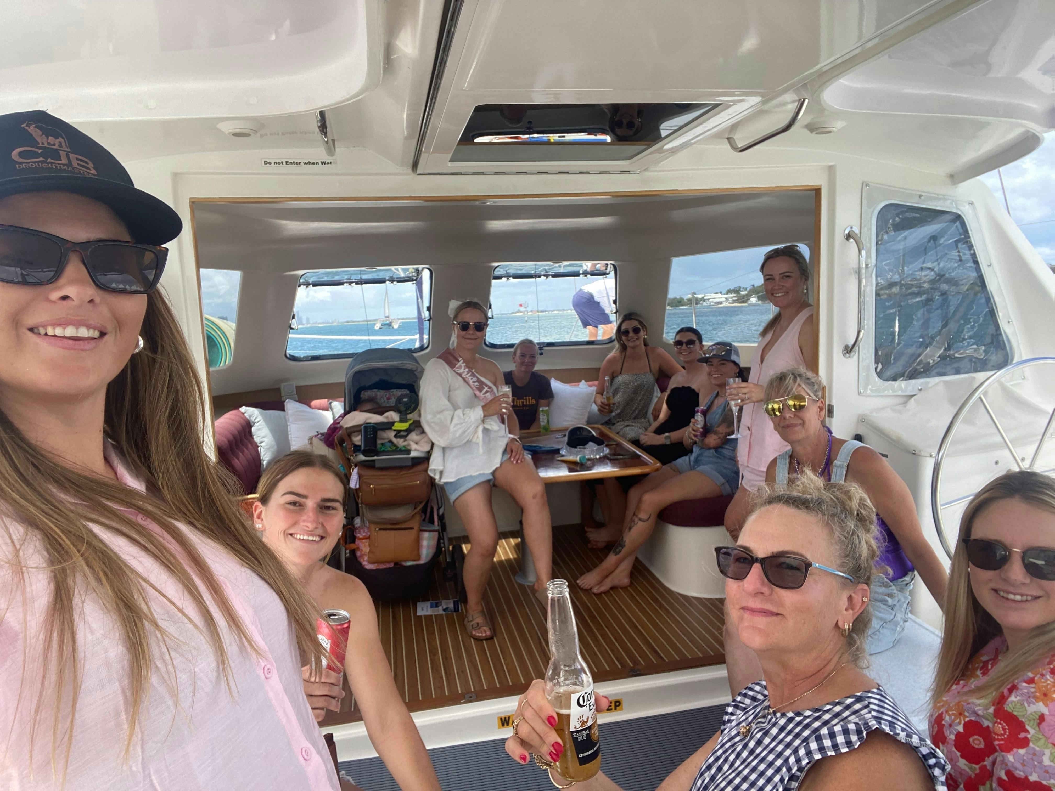 Hens Party on The Horizon Cat