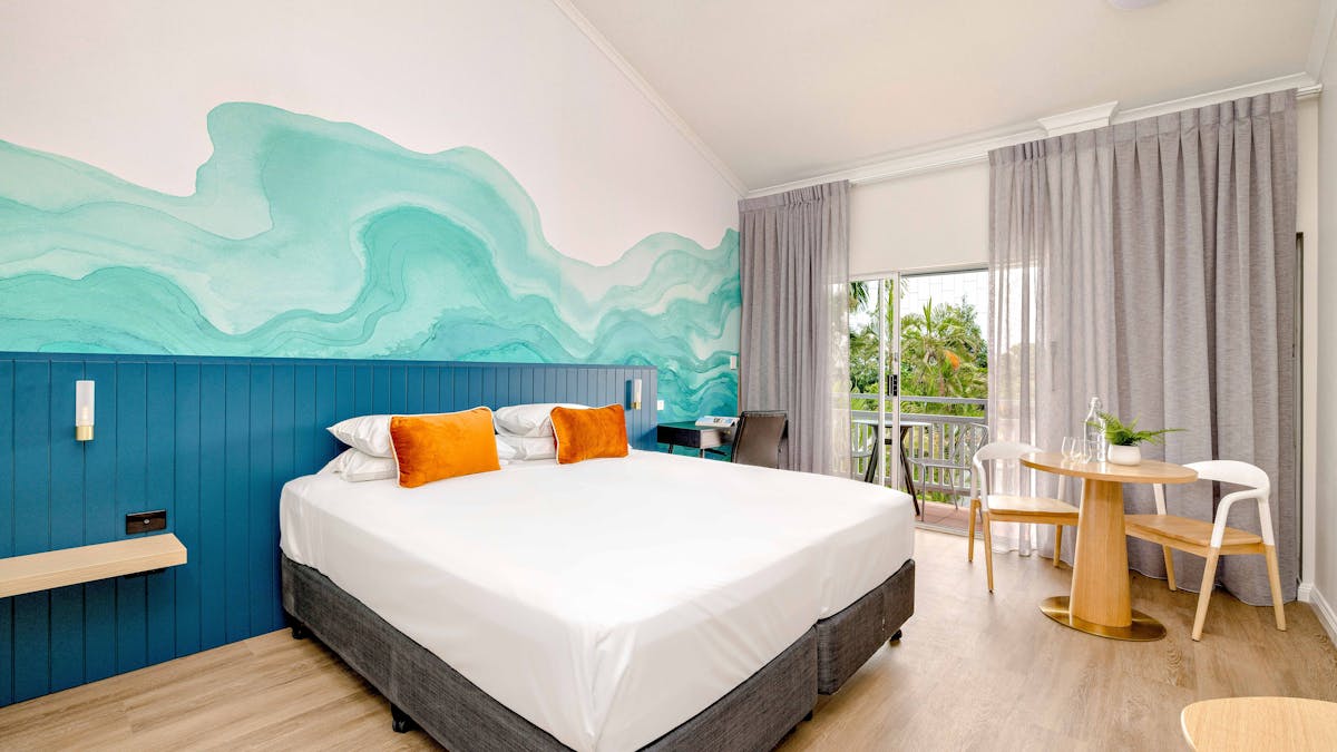 Executive King Room Mercure Cairns