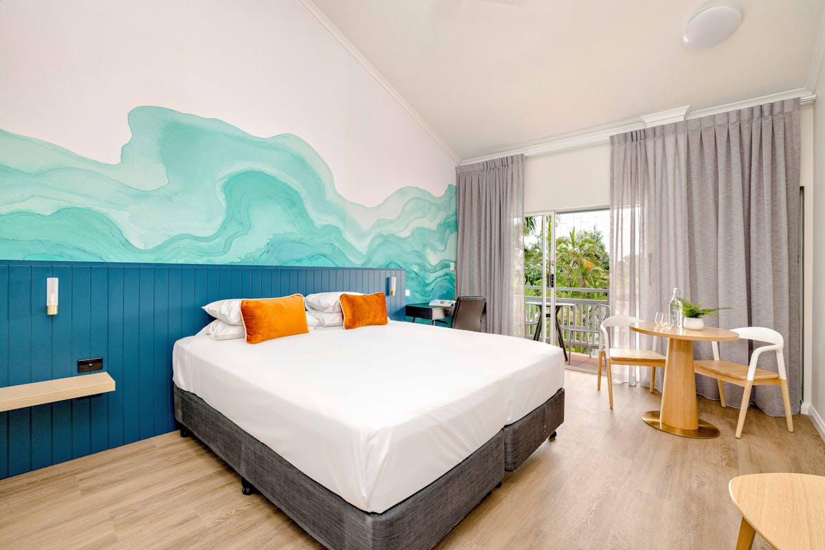 Executive King Room Mercure Cairns