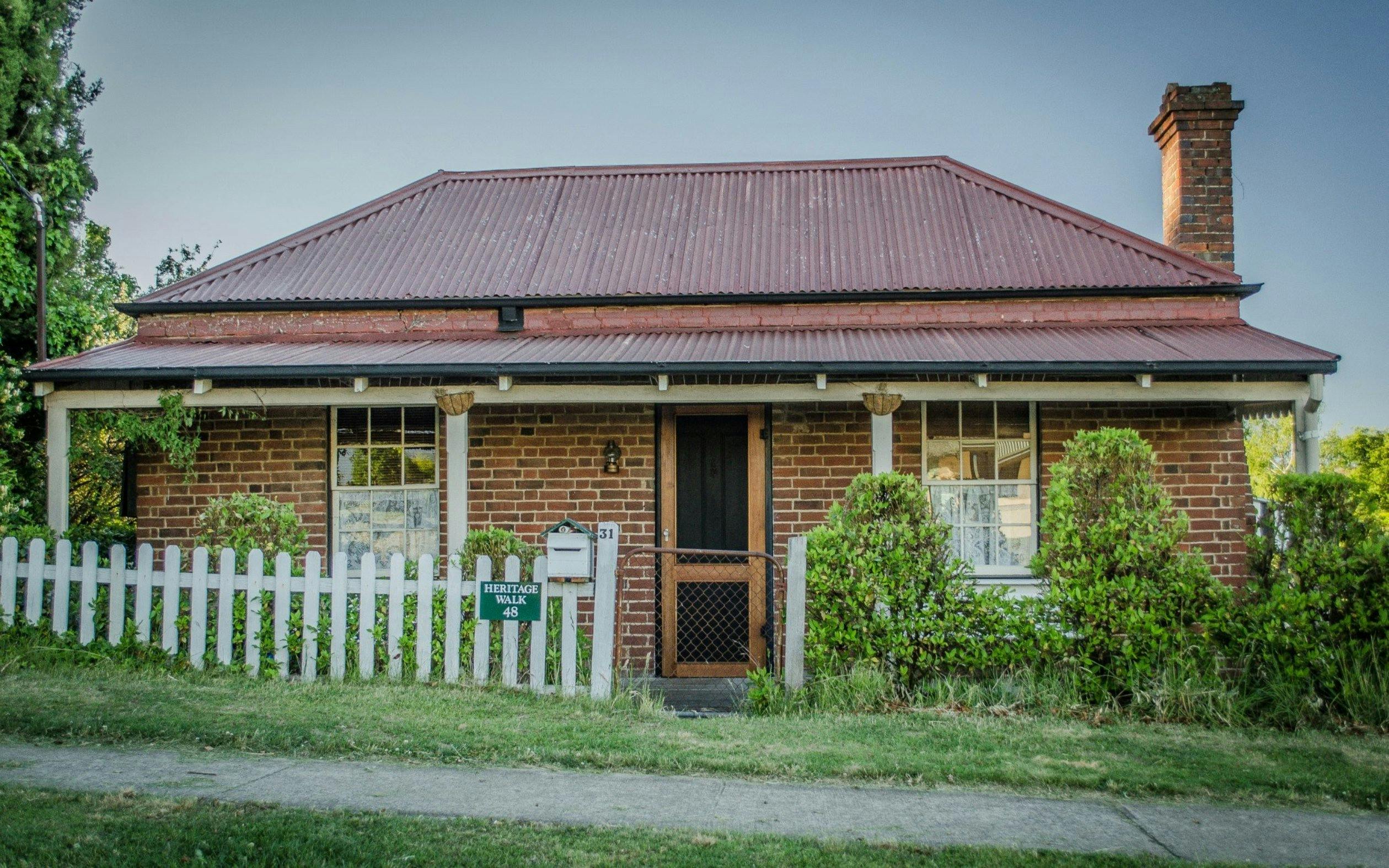 Uralla Heritage Walk Find Charm in Uralla NSW Holidays