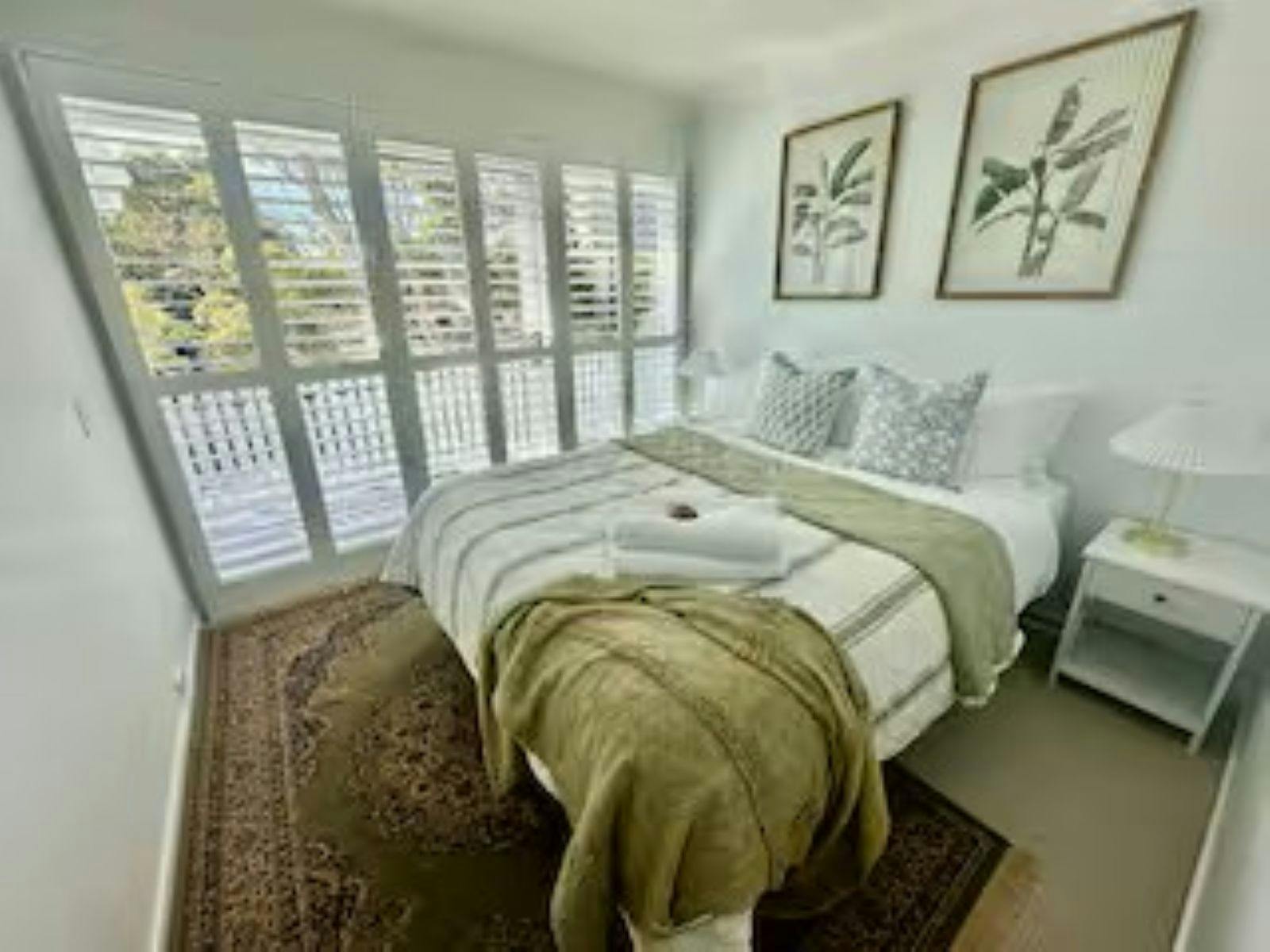 Queen bed
