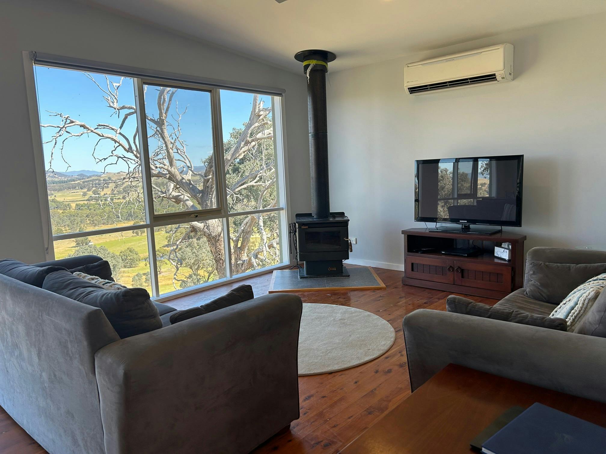 living area with views