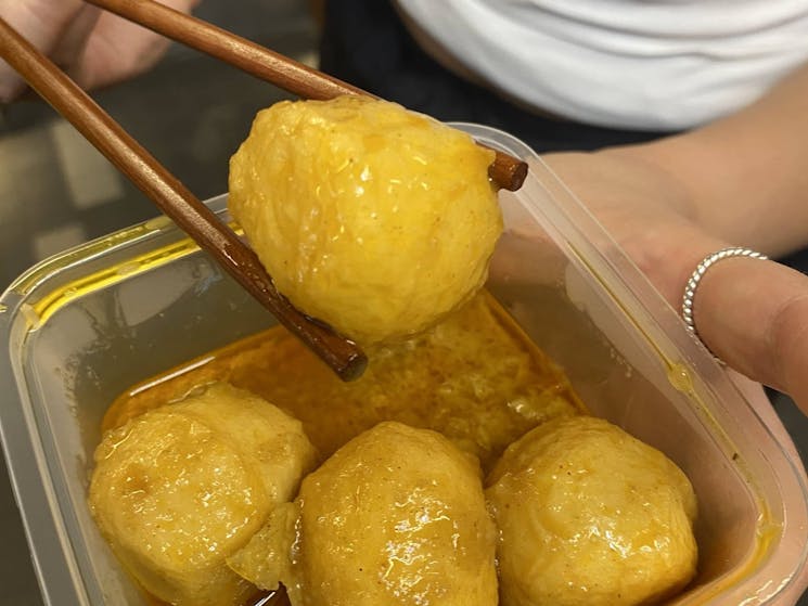 Try modern Cantonese curry fish balls