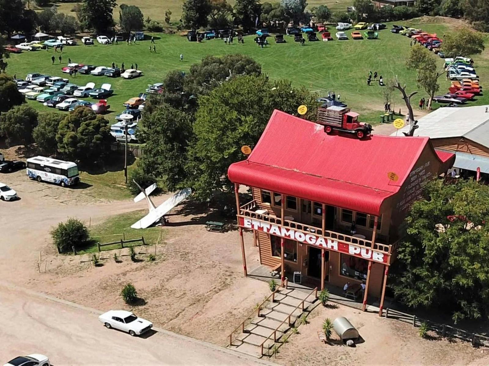 Table Top Hotel A.K.A Ettamogah Pub NSW Holidays &