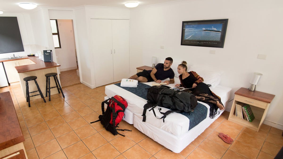 base airlie beach backpackers