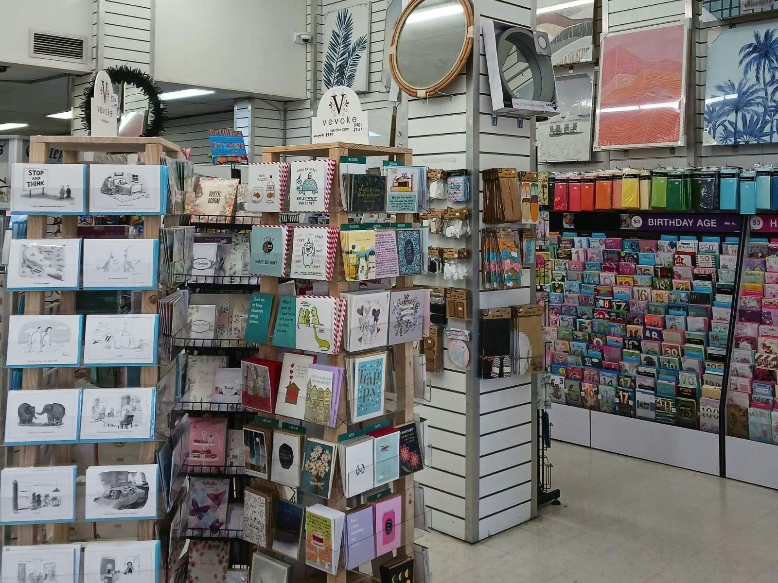 Gift cards & Birthday accessories