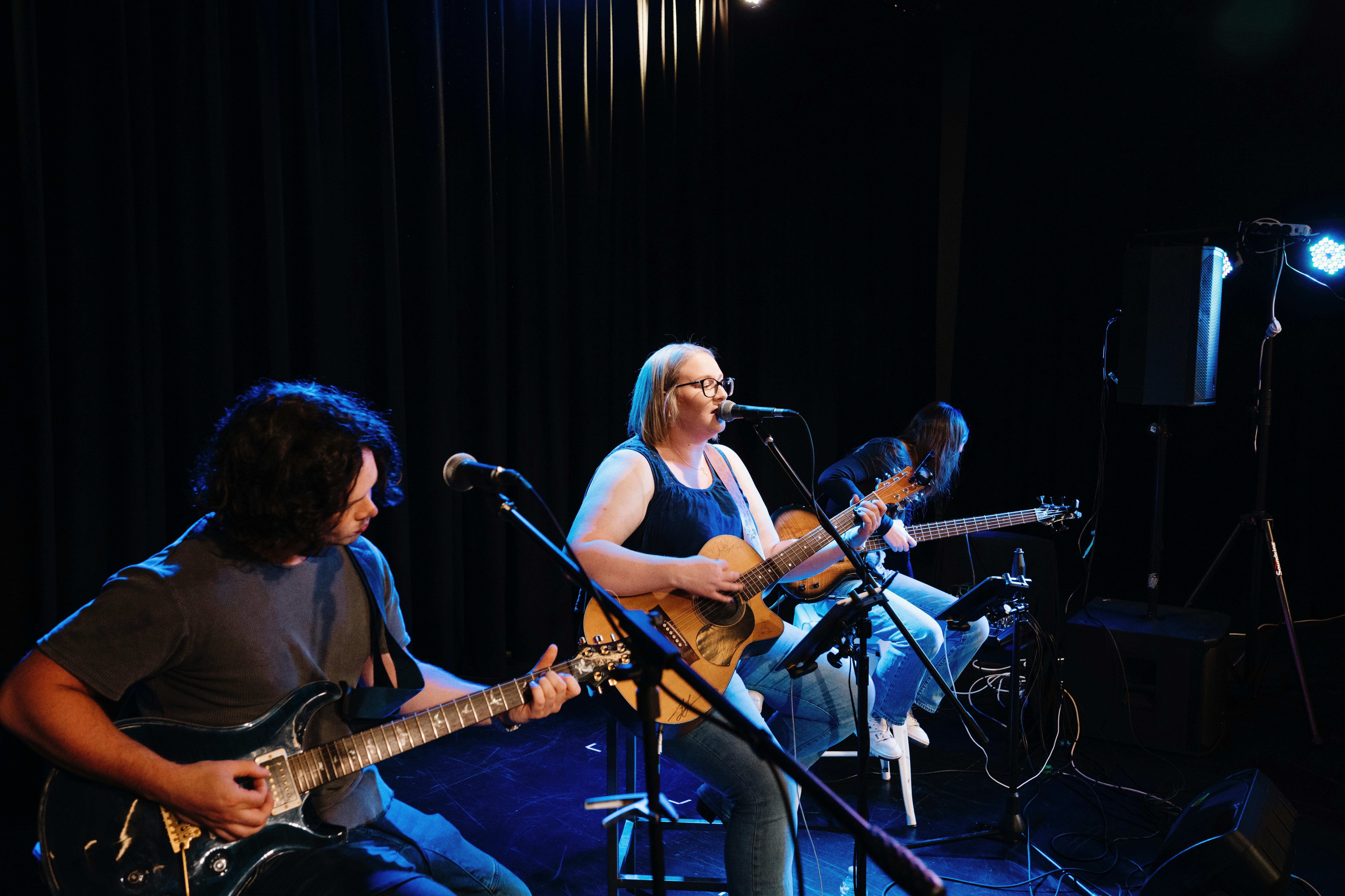 Live in Concert - Chloe Swannell "Livin' in the Country"
