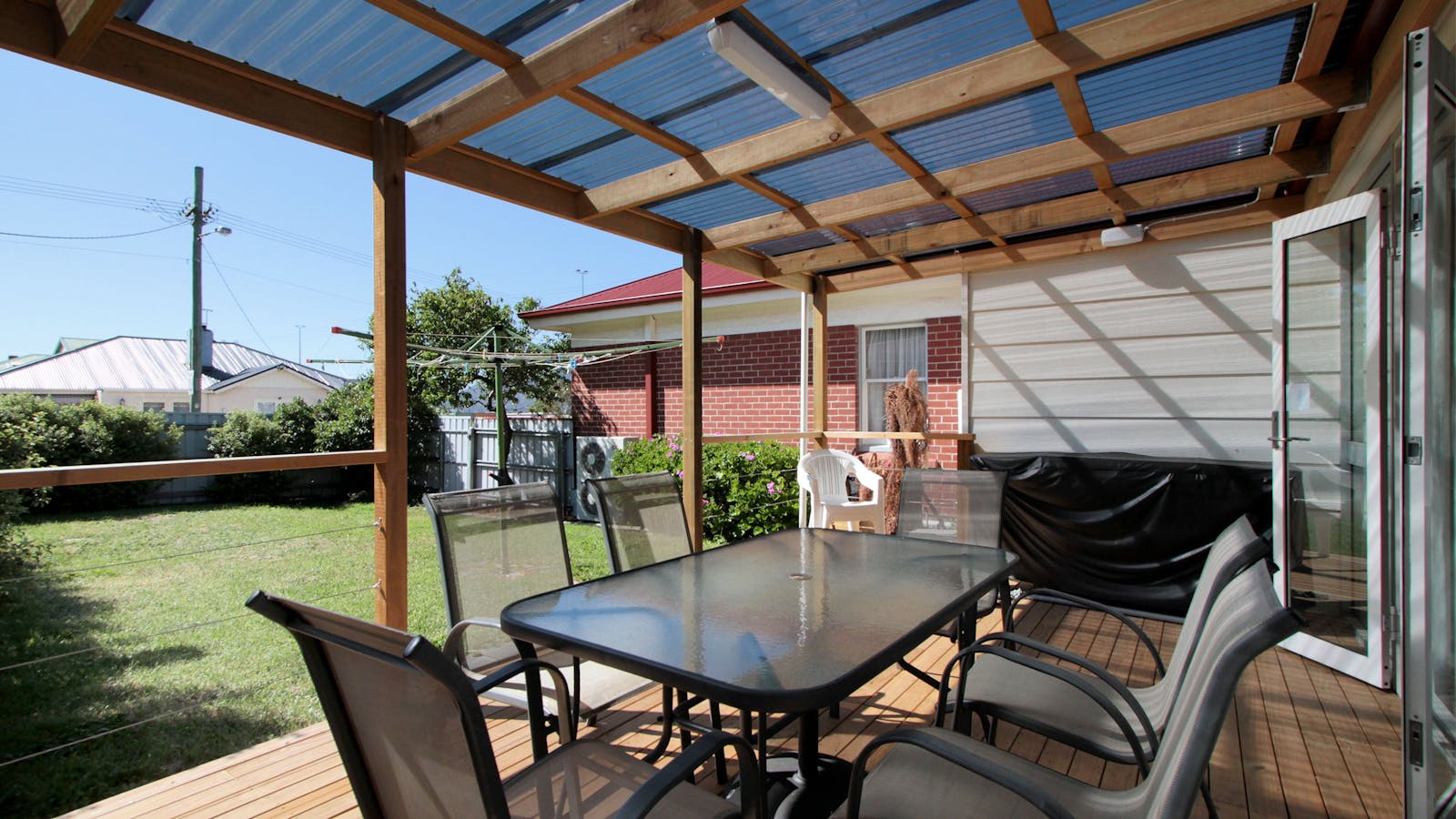 Undercover patio/BBQ area
