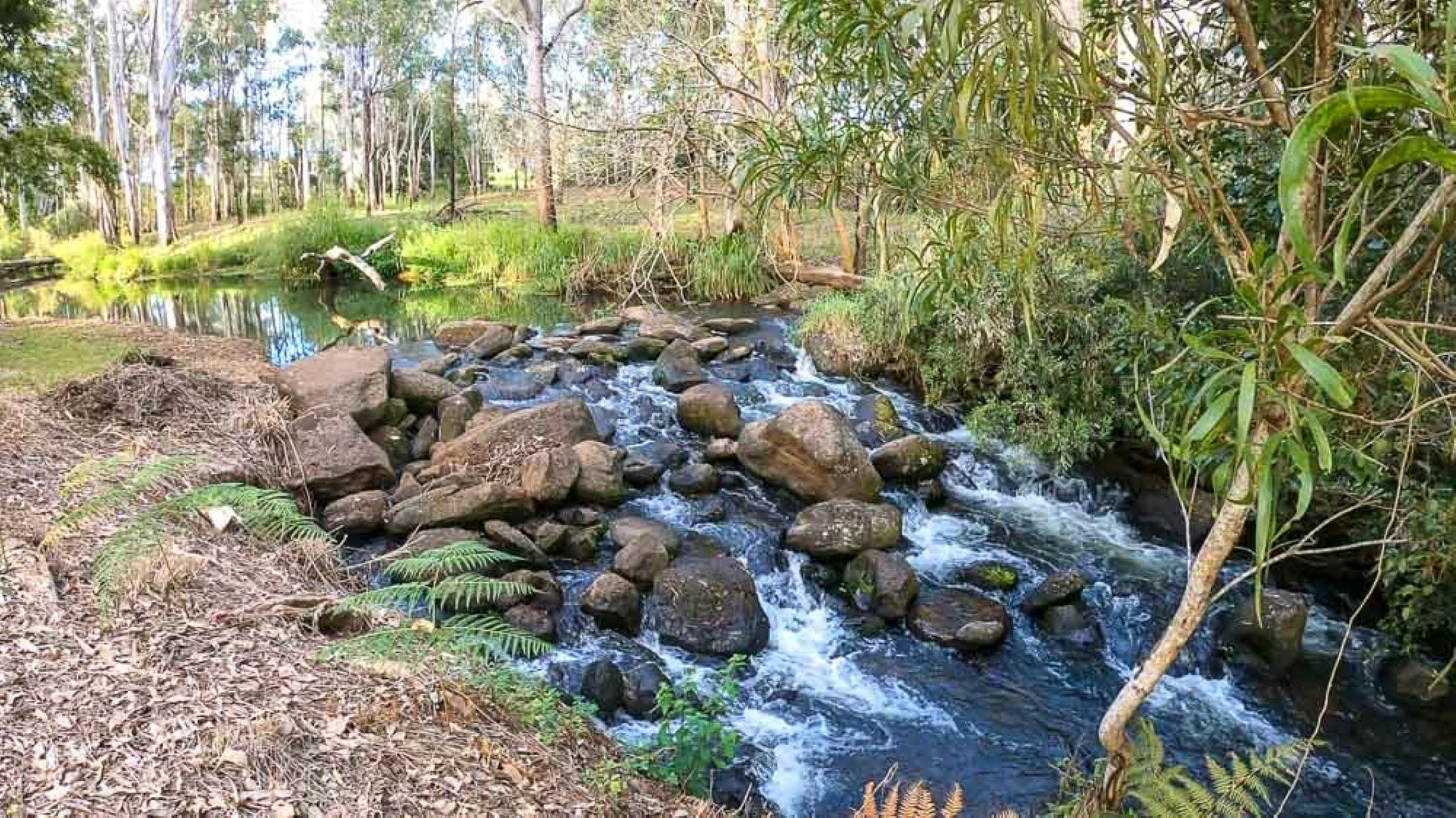 Cedar Creek - Tall Timbers Roadhouse Caravan Park and Motel