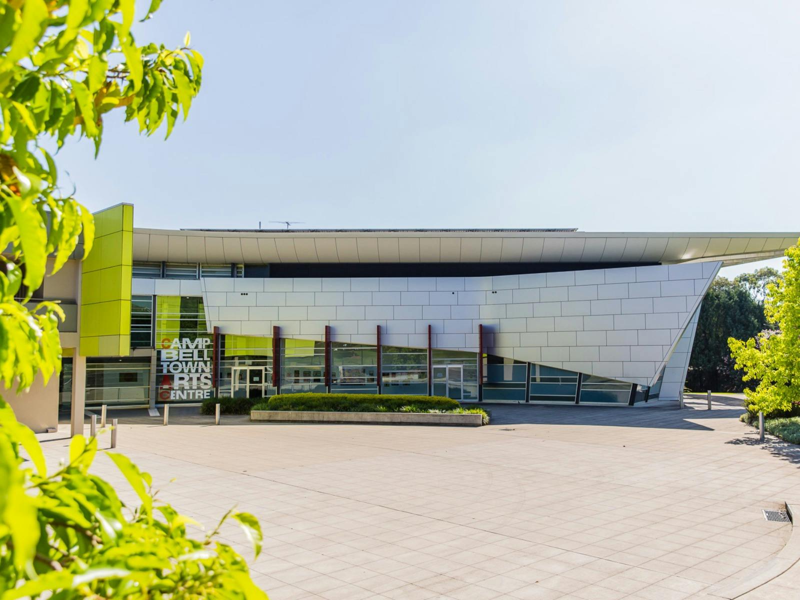 Guided Exhibition Tours