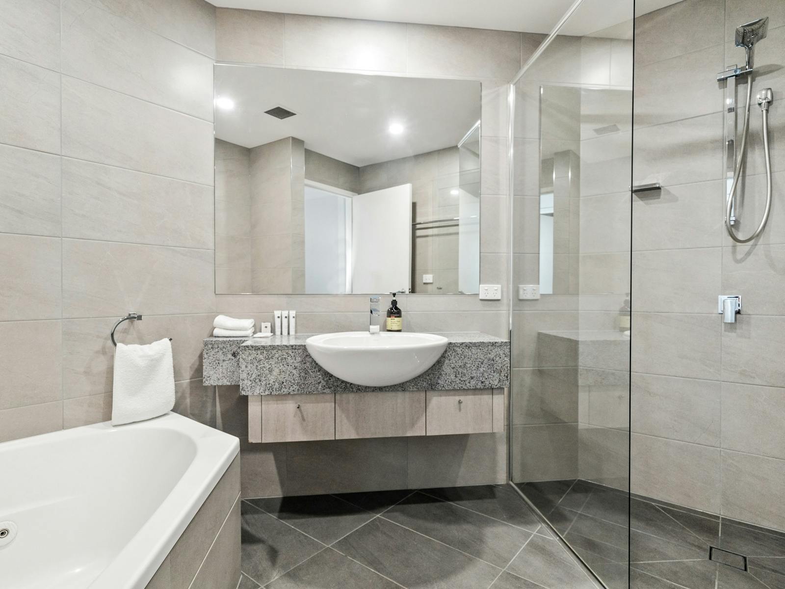 Main bathroom with spa bath