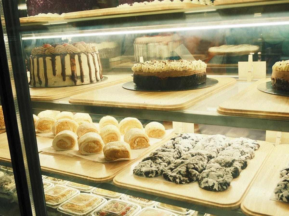 A multitude of delicacies to enjoy with a delicious cup of coffee or warm drink.