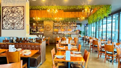 La Rustica by the lake