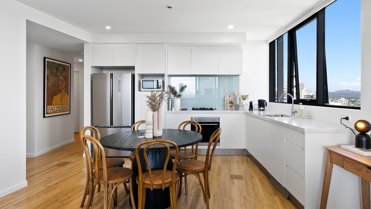 Kitchen dining